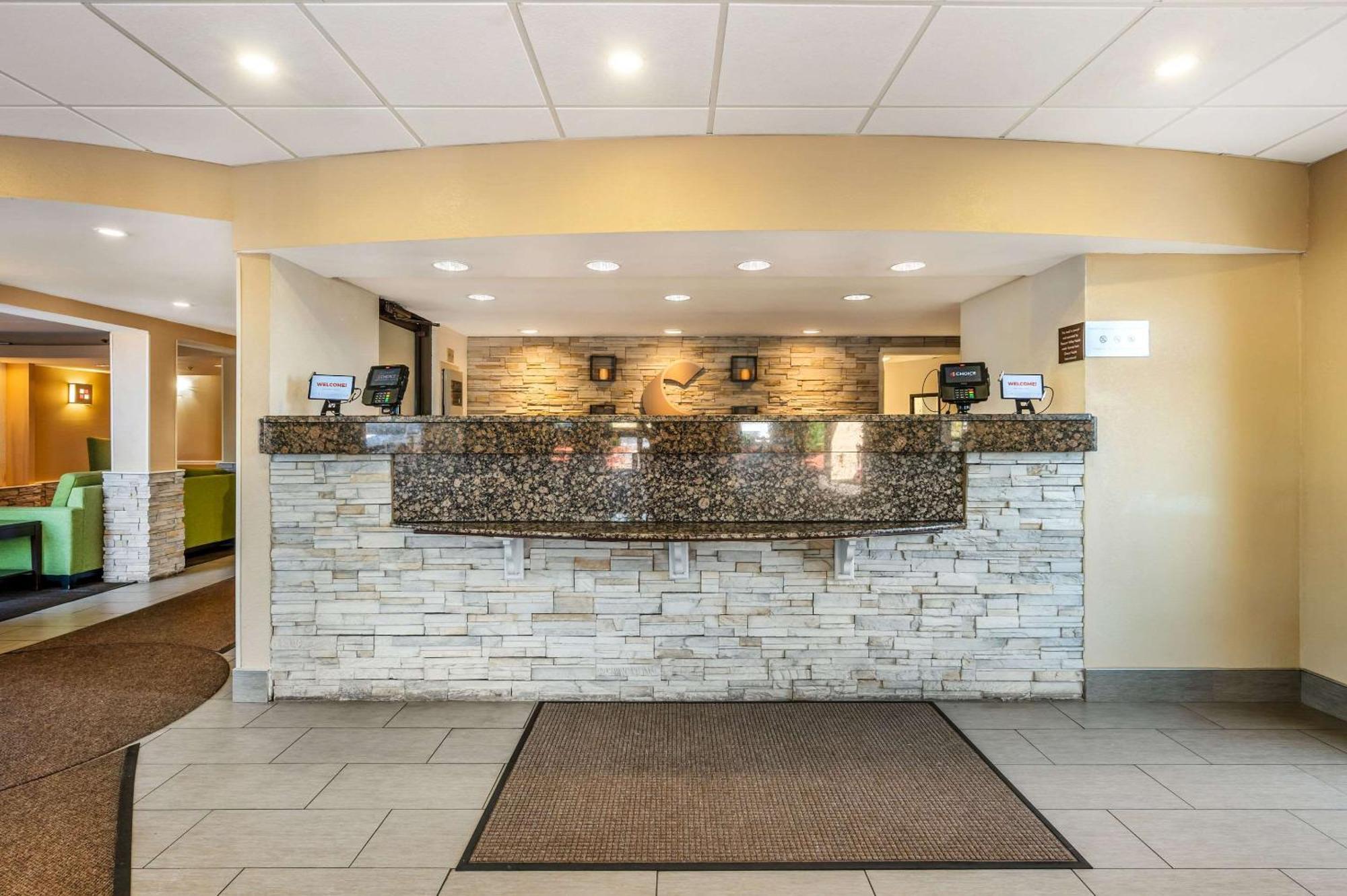 Comfort Inn & Suites East Hartford - Hartford Dış mekan fotoğraf